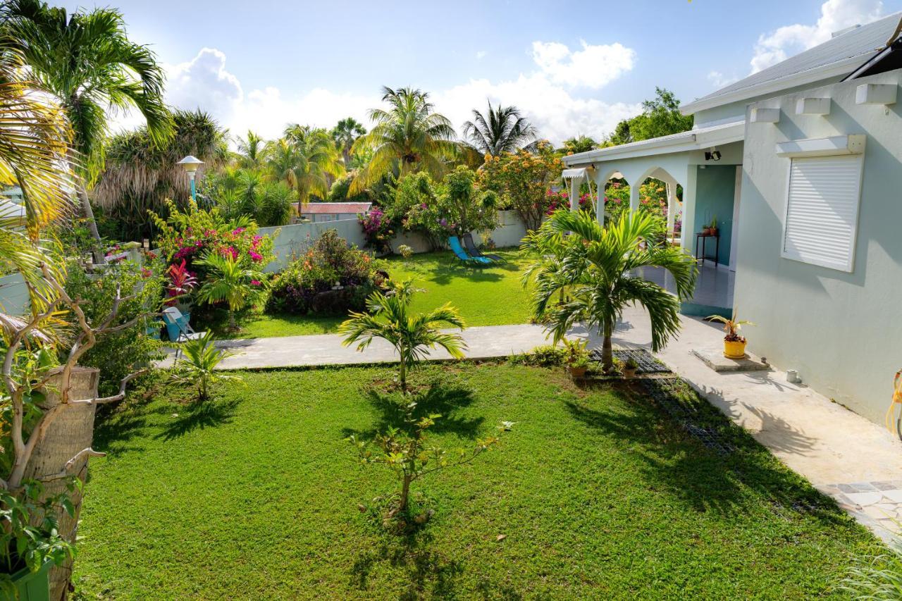 Villa L'Artist En Bord De Mer Avec Piscine Privee 세인트 로즈 외부 사진